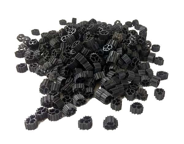 AL Schwimmbettmedium - filtrační médium (10 l) - Filtry, filtrační sety a filtrační materiály Filtrační materiály Kaldnes