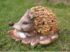 Podzimní ježek s houbou
